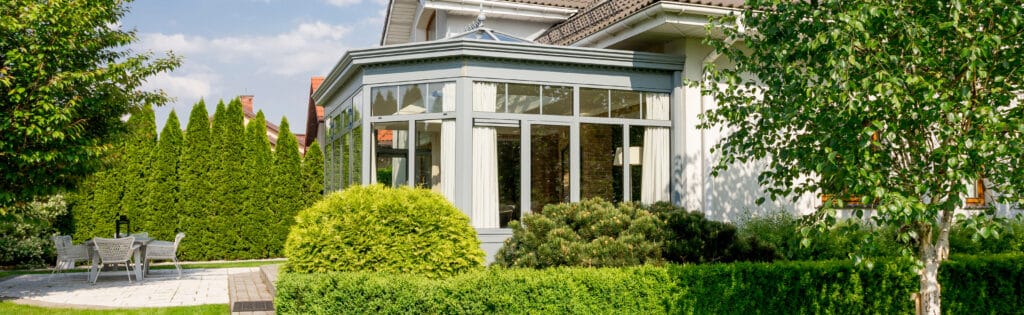 Sunroom / conservatory off the back of a house