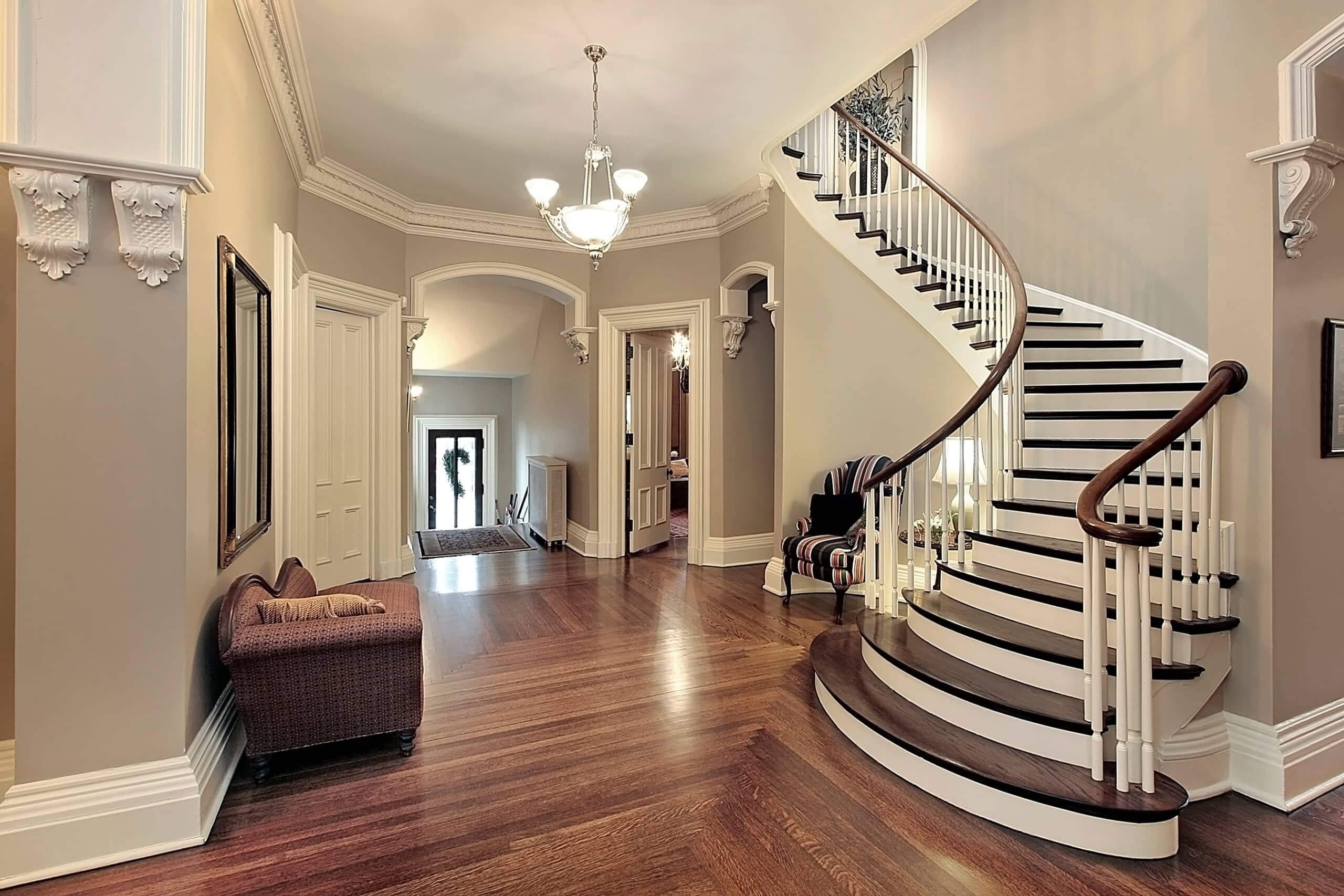 Traditional architecture - Foyer with curved staircase